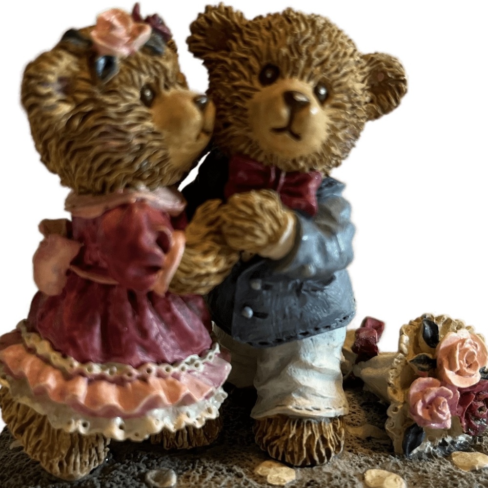 Pre-owned Teddy Bear Figurine by Russ Berrie and Co. Inc Teddy Town I Love You